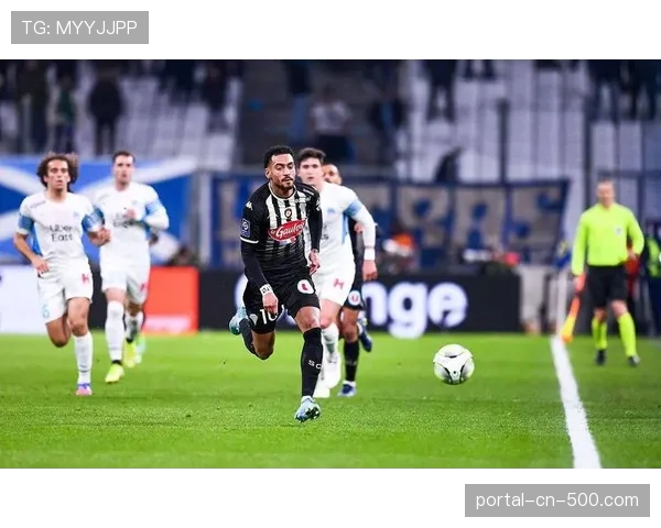 马赛最后5分钟丢球损失10分,防守稳定性成隐患 马赛最后5分钟丢球损失10分,防守稳定性成隐患